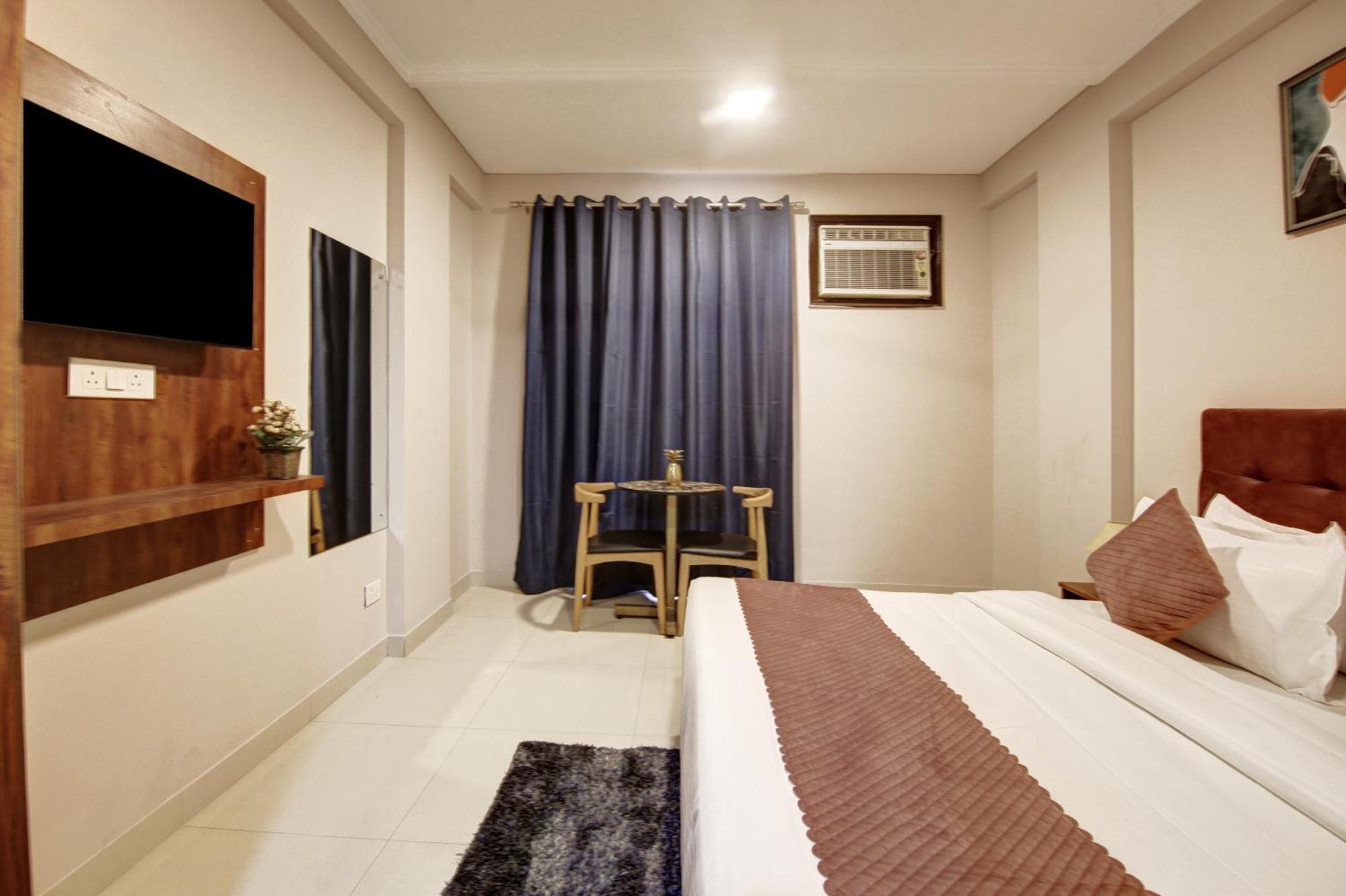 Limewood Stay - Executive Huda City Center غورغاون المظهر الخارجي الصورة