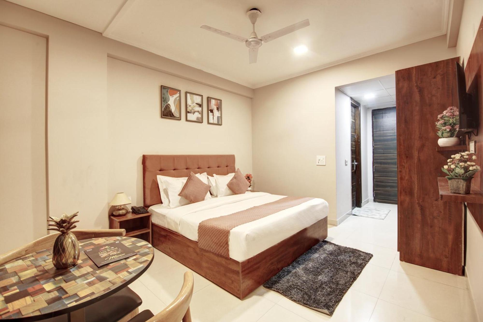 Limewood Stay - Executive Huda City Center غورغاون المظهر الخارجي الصورة