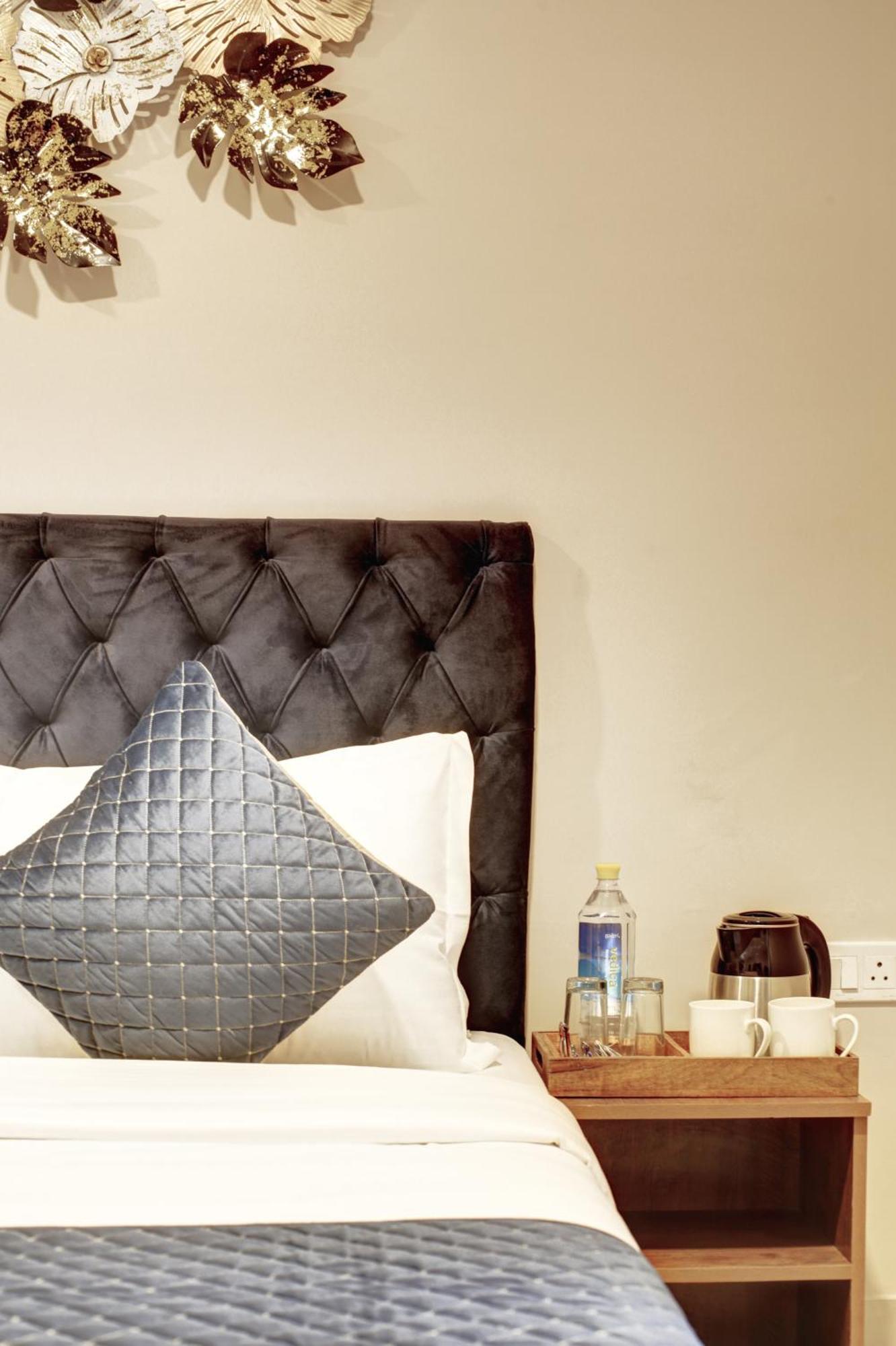 Limewood Stay - Executive Huda City Center غورغاون المظهر الخارجي الصورة